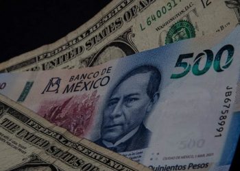 BAJA más el dólar: amaneció a $17.11 y ahora está a $17.05