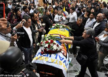 Tras el Funeral del Fernando Villavicencio, las Investigaciones se Extienden a Colombia.