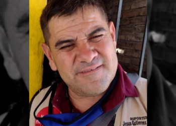 Muere a balazos el reportero Jesús Gutiérrez Vergara mientras hablaba con unos policías en Sonora