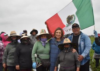 Campañeando: Xóchitl Gálvez visita a los migrantes en Los Ángeles