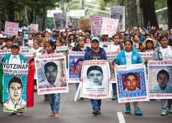 Pese a promesa presidencial, Ayotzinapa sigue siendo «una herida abierta»