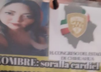 Mujer usa gafete falso de Congreso del Estado para realizar trámites de Infonavit