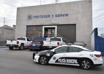 DETIENEN a dos mujeres y dos hombres que se agarraron a G0LPES en el Centro