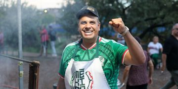 Alfredo «El Caballo» Lozoya reúne a cientos de familias parralenses en una gran fiesta para apoyar a la Selección Mexicana