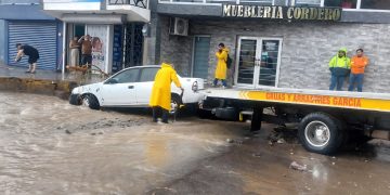 Llovieron 22.8 milímetros en una hora en Parral