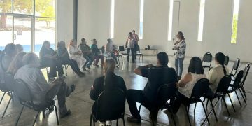 Imparten taller psicosocial a familias de personas desaparecidas en Parral