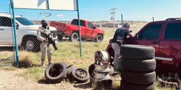 Estatales y militares revisan los yonkes de la ciudad