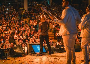 Historia, teatro y música encienden una noche inolvidable en las Jornadas Villistas