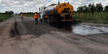 Obras Públicas del Estado rehabilita calles, retira tierra y rocas y habilita desvíos en carreteras tras lluvias