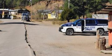 Otro ejecuŧaɗo rumbo a Guadalupe y Calvo con dos ɓaIazos en cabeza y abdomen